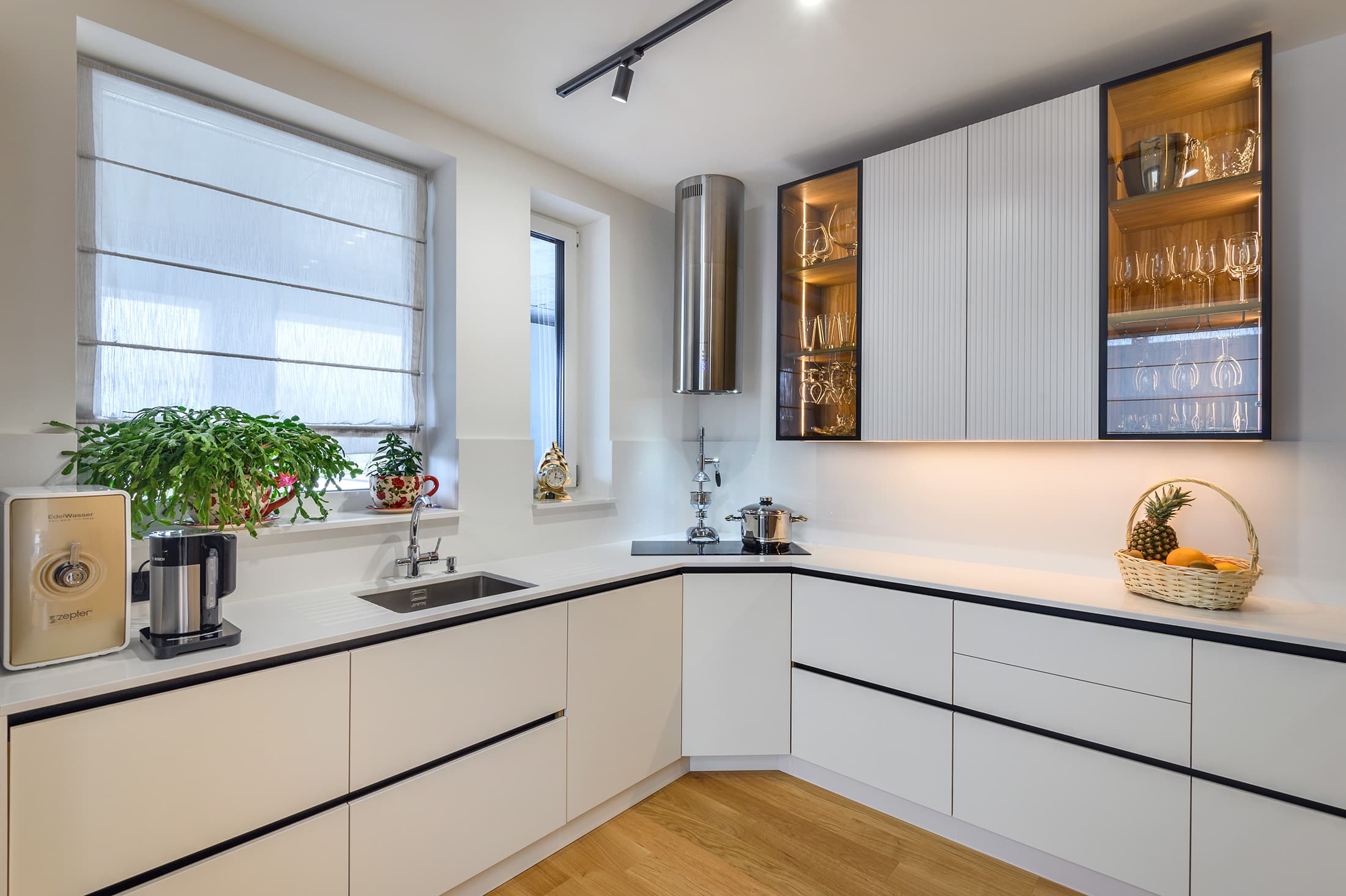 kitchen bright u shaped showcase