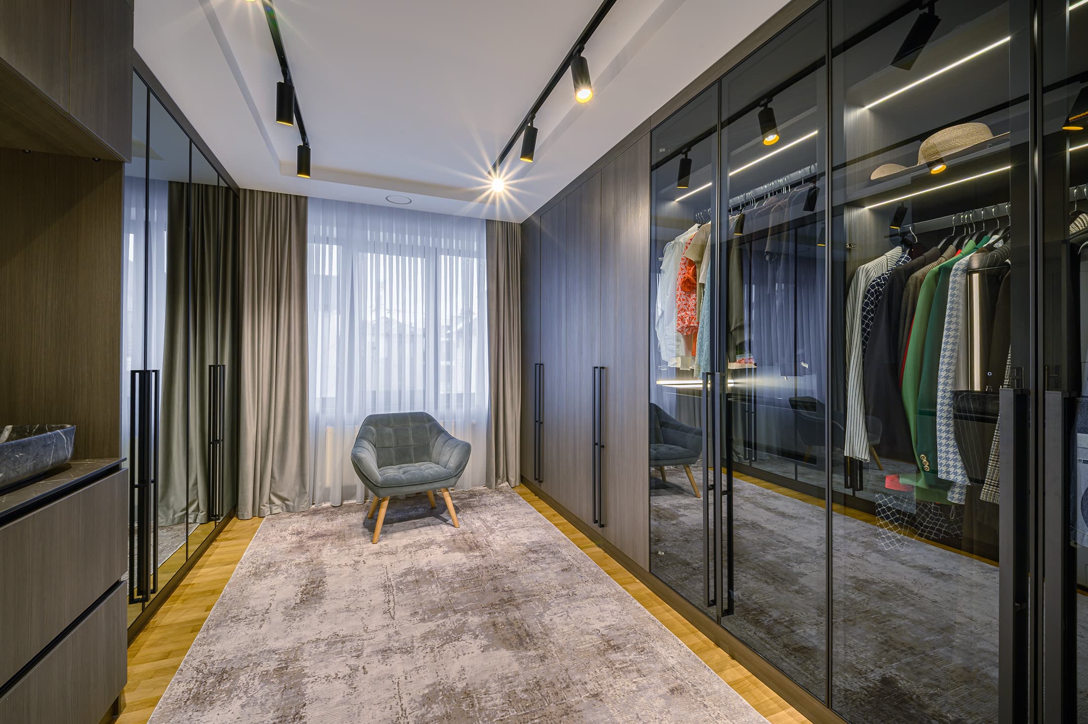 private wardrobe tinted glass